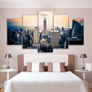 Bild från Manhattan. God kvalitet, original, hängde på en vägg ovanför en säng i ett hus