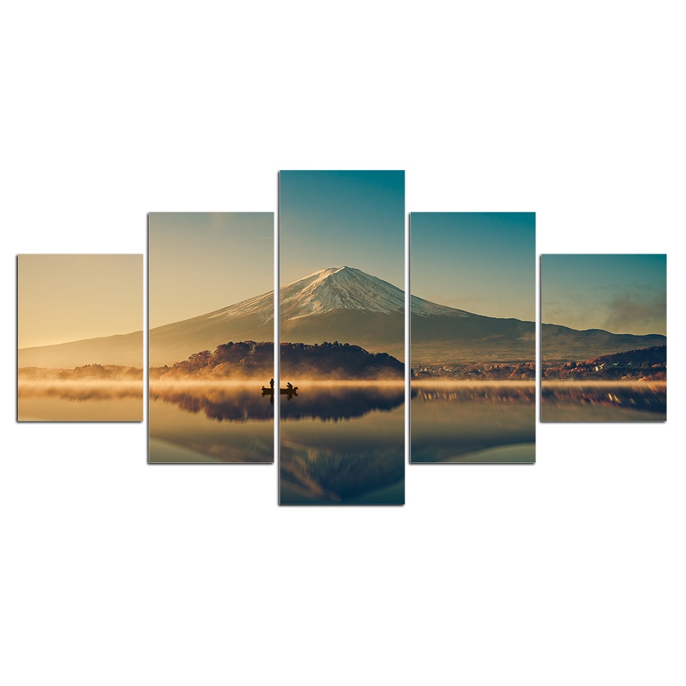 Bild berg som reflekterar på en sjö Bild berg Bild natur
