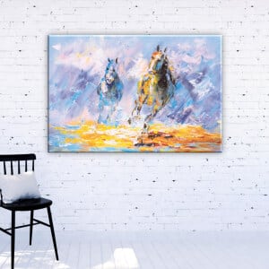 Abstrakt målning av hästar. God kvalitet, original, hänger på en vägg ovanför i ett vardagsrum