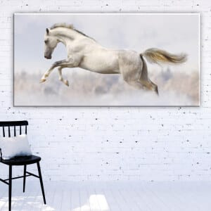 Målning av den vita hästen. God kvalitet, original, att hänga på en vägg i ett hus