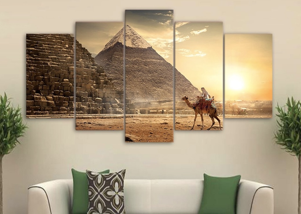 Pyramider och kamelmålning