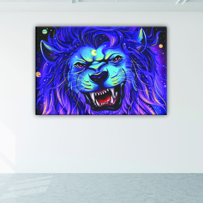 Lila blå lejonmålning. God kvalitet, original, hängde på en i ett vardagsrum