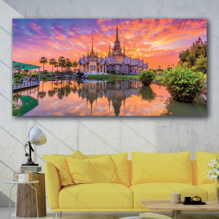 Stor bild av thailändskt tempel Bild av världen Bild av Thailand
