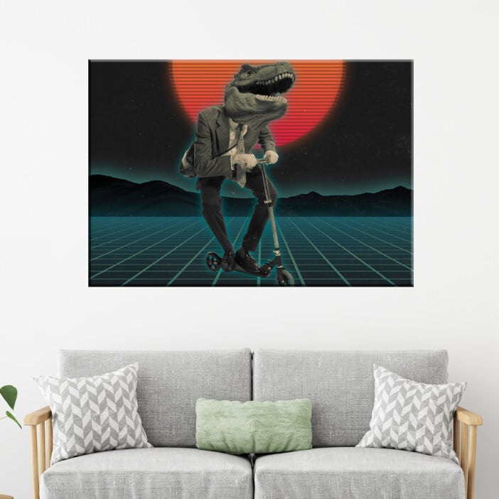 Samtida konst collage målning dinosaurie. God kvalitet, original, hängde på en vägg ovanför en soffa i ett hus