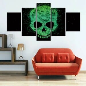 Grön skalle målning, bra kvalitet, original, hänger på en vägg ovanför en soffa i ett vardagsrum