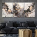 Skandinavisk bild i guldmarmor. God kvalitet, original, hänger ovanför en soffa i ett hus