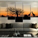 Afrikansk målning solnedgång på savannen. God kvalitet, original, hängde på en vägg ovanför en soffa i ett vardagsrum