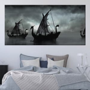 Målning av vikingaskepp och en dimmig sjö. God kvalitet, original, hängde på en vägg ovanför en säng i ett hus